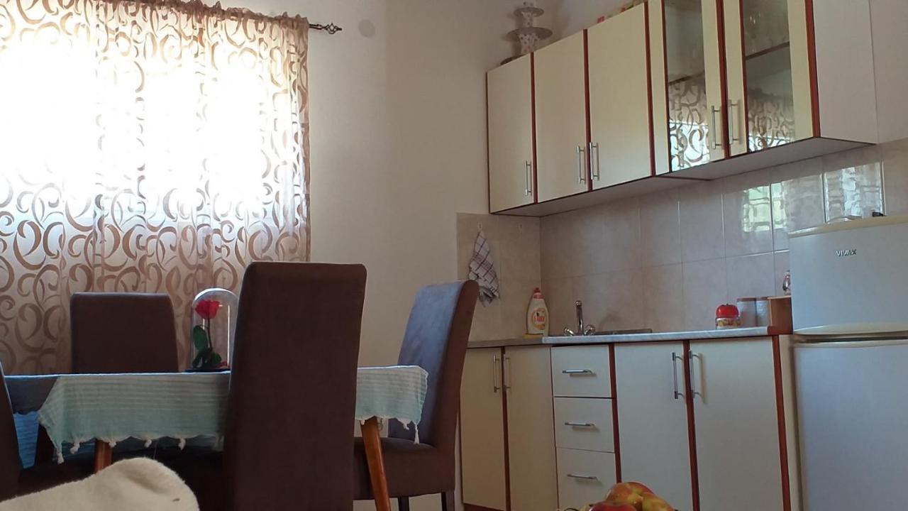 Apartman Vesna ヴィルパザル エクステリア 写真