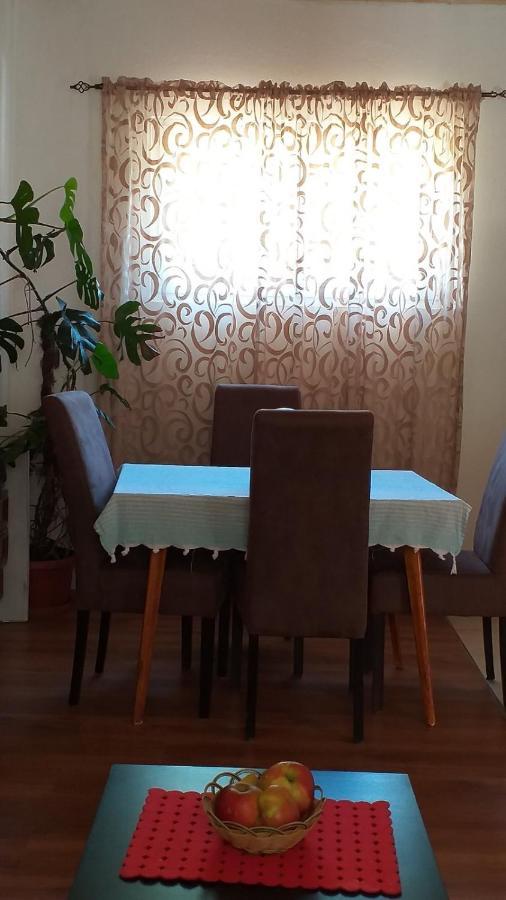 Apartman Vesna ヴィルパザル エクステリア 写真